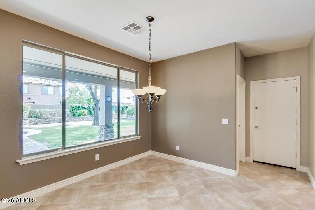 Real Estate Picture 9