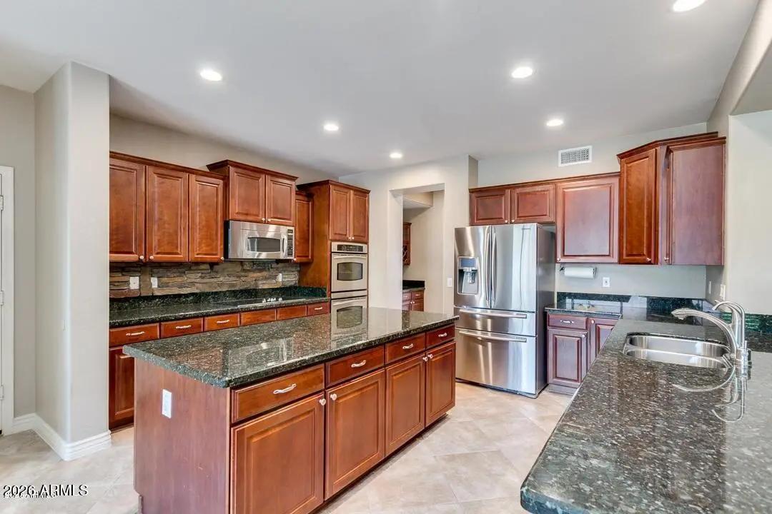 Real Estate Picture 10