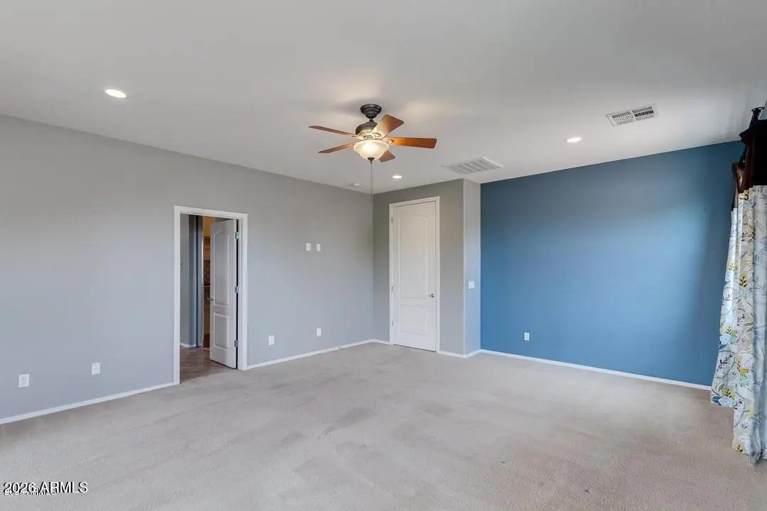 Real Estate Picture 23