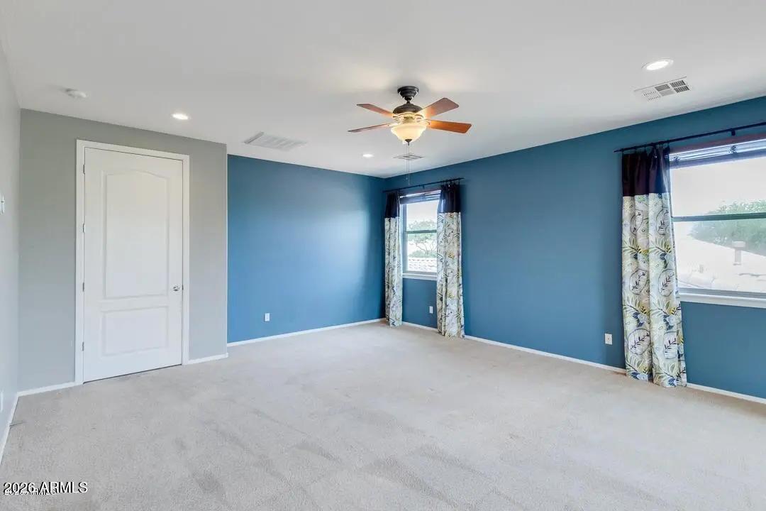 Real Estate Picture 24