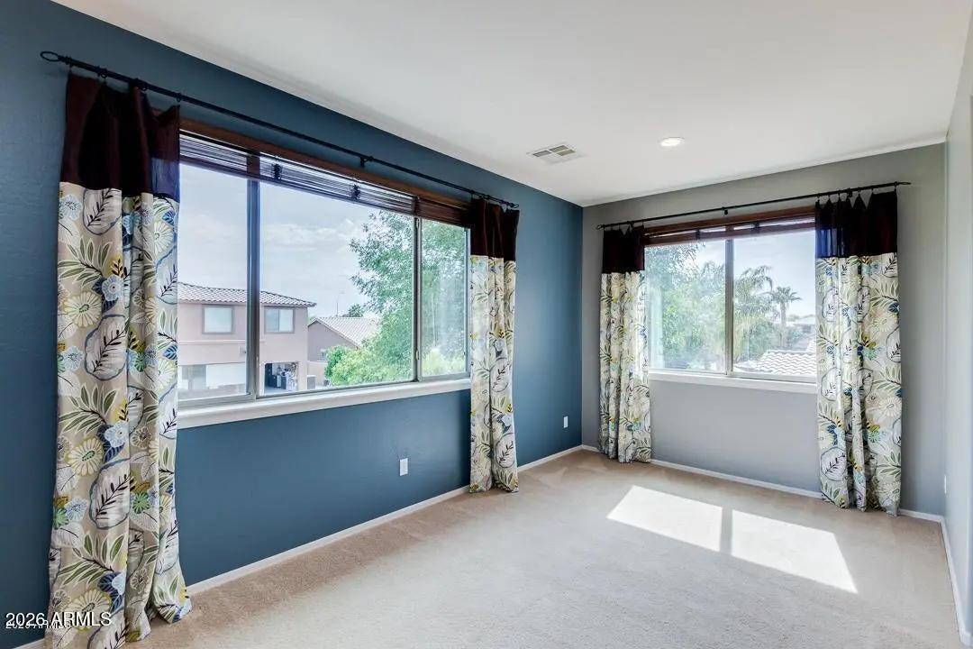Real Estate Picture 25