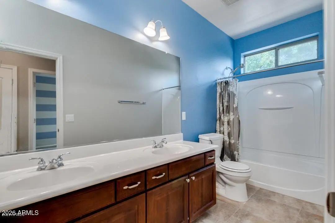 Real Estate Picture 35