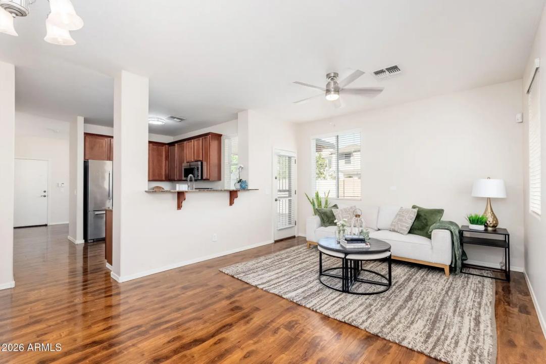 Real Estate Picture 2