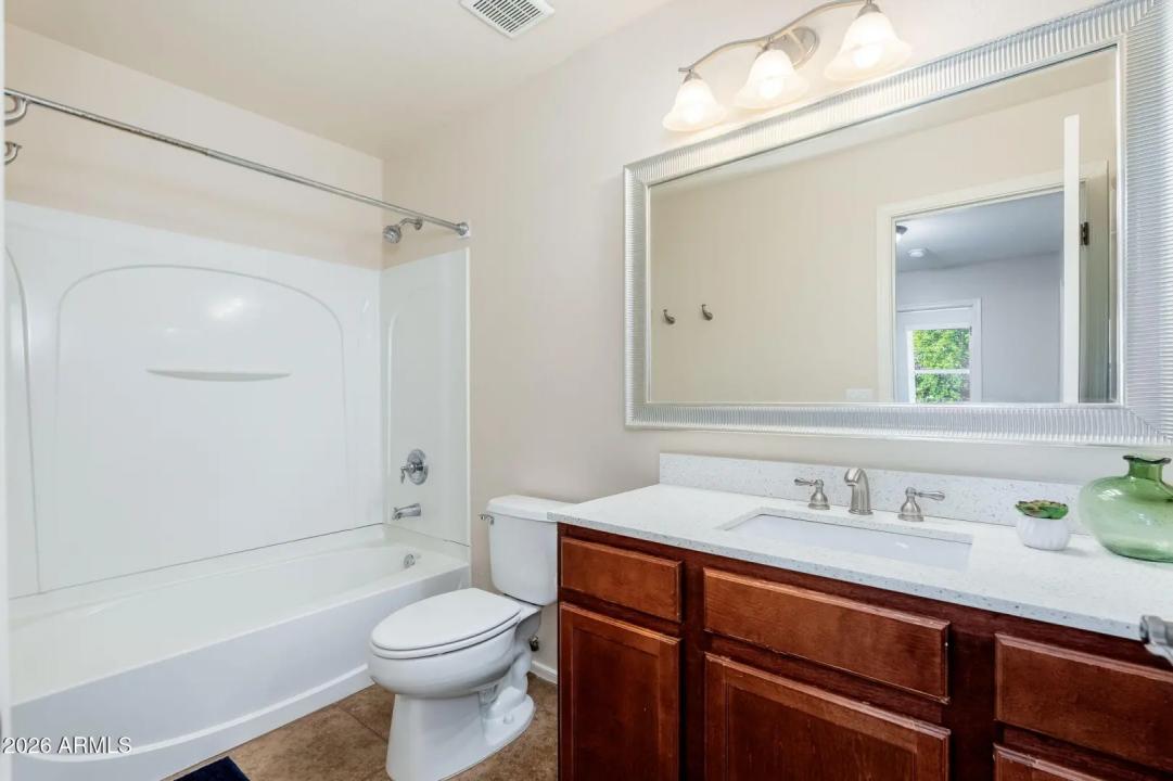 Real Estate Picture 19