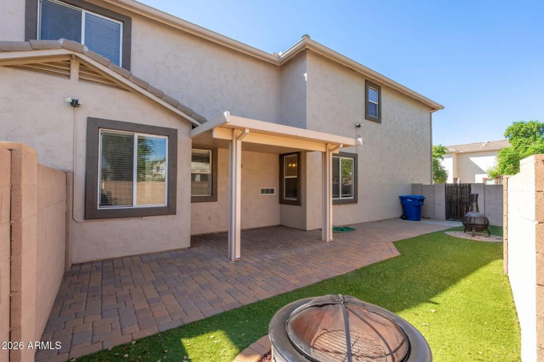 Real Estate Picture 23
