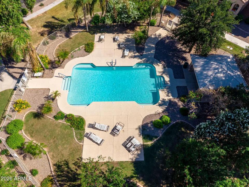 Real Estate Picture 27