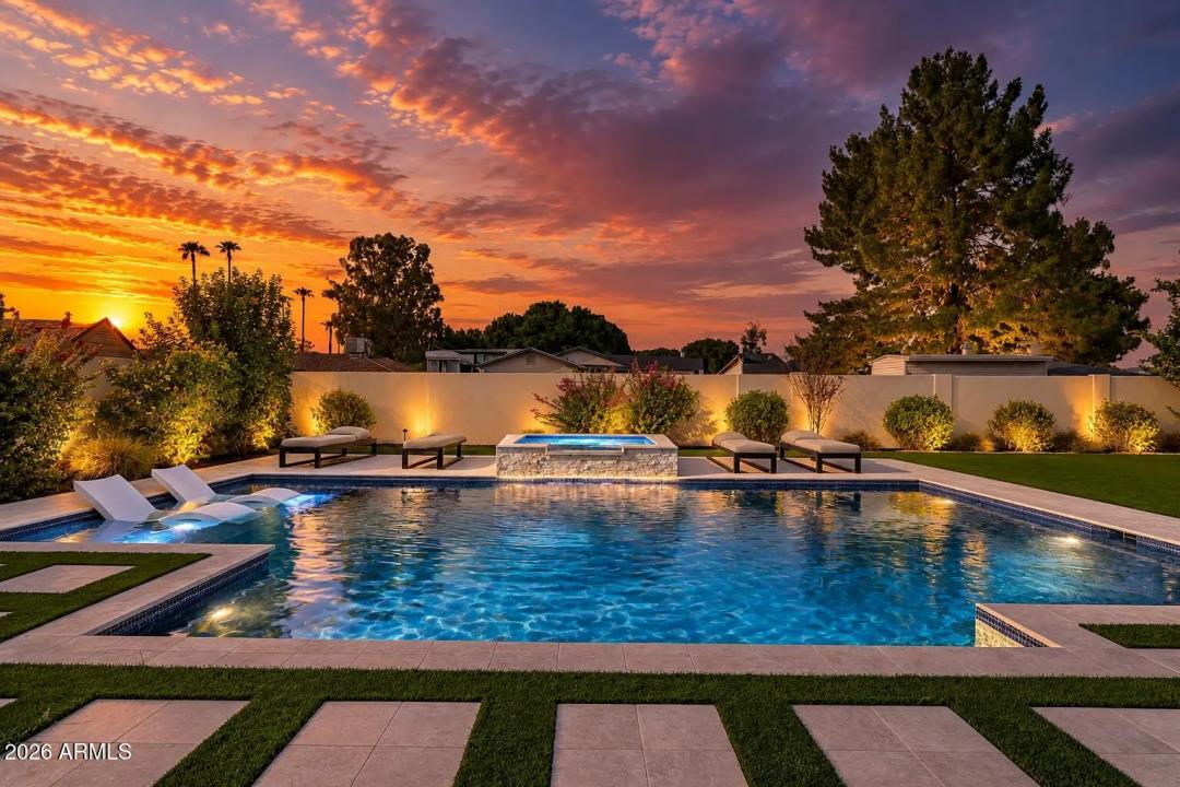 4608 E WILSHIRE Drive Phoenix AZ 85008