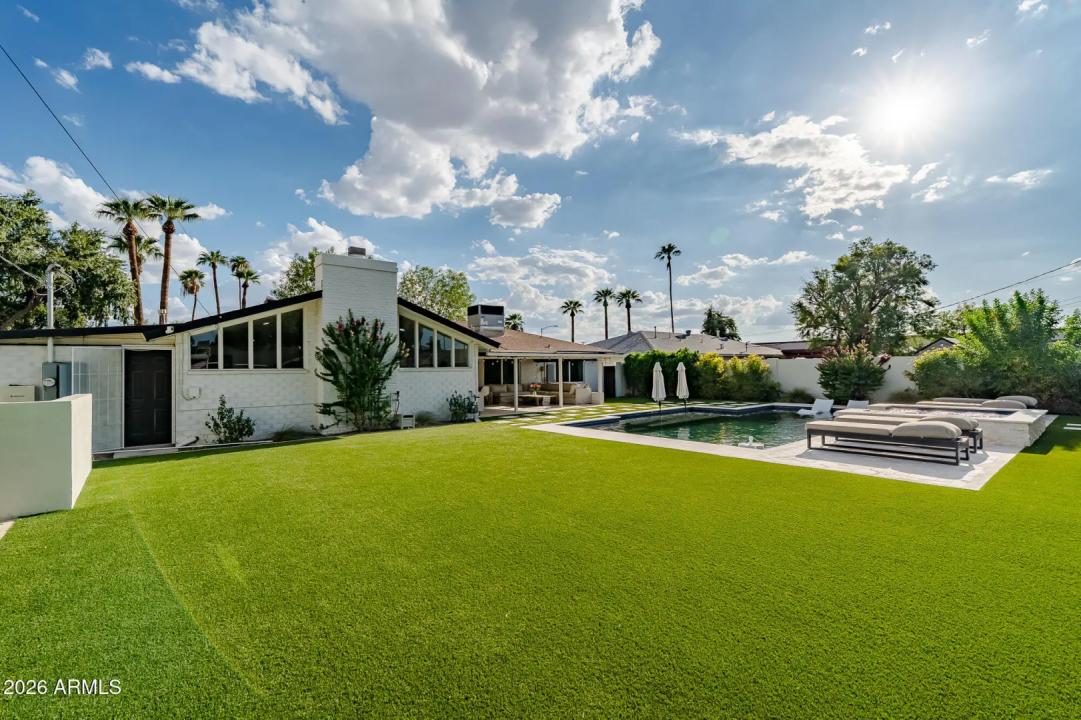 Real Estate Picture 39