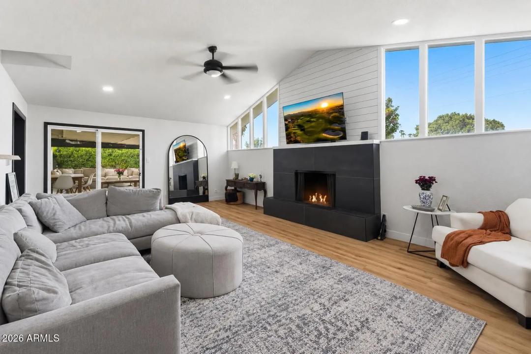 Real Estate Picture 20