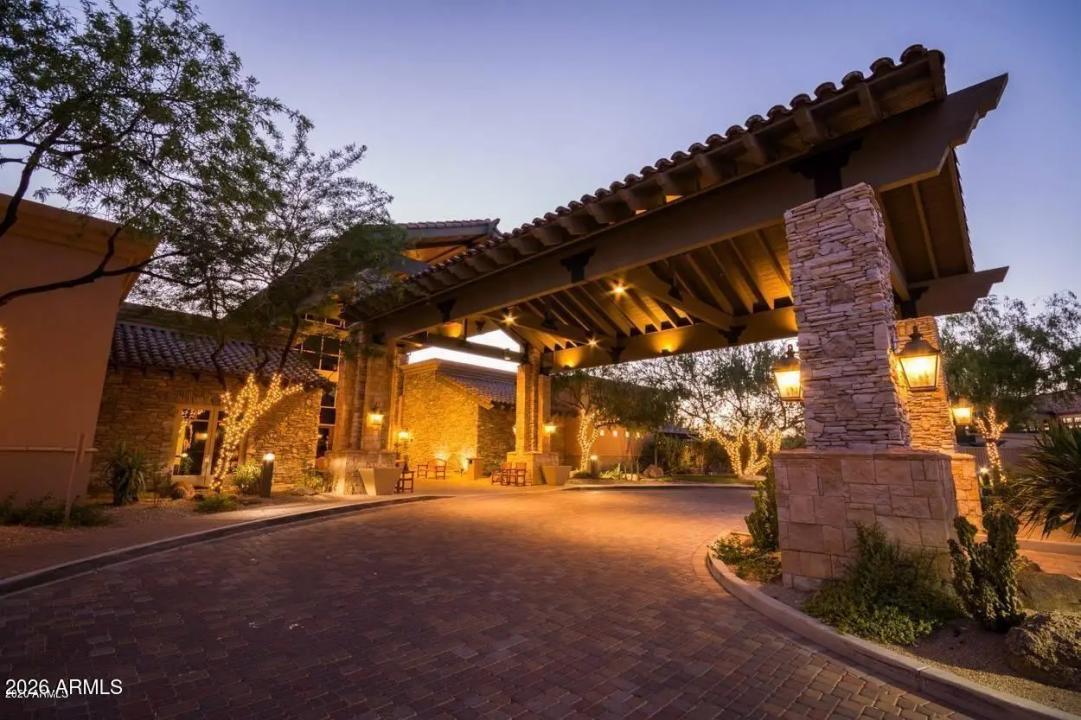 Real Estate Picture 75