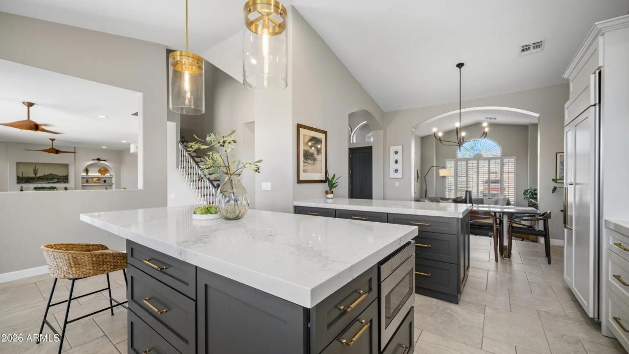 Real Estate Picture 19