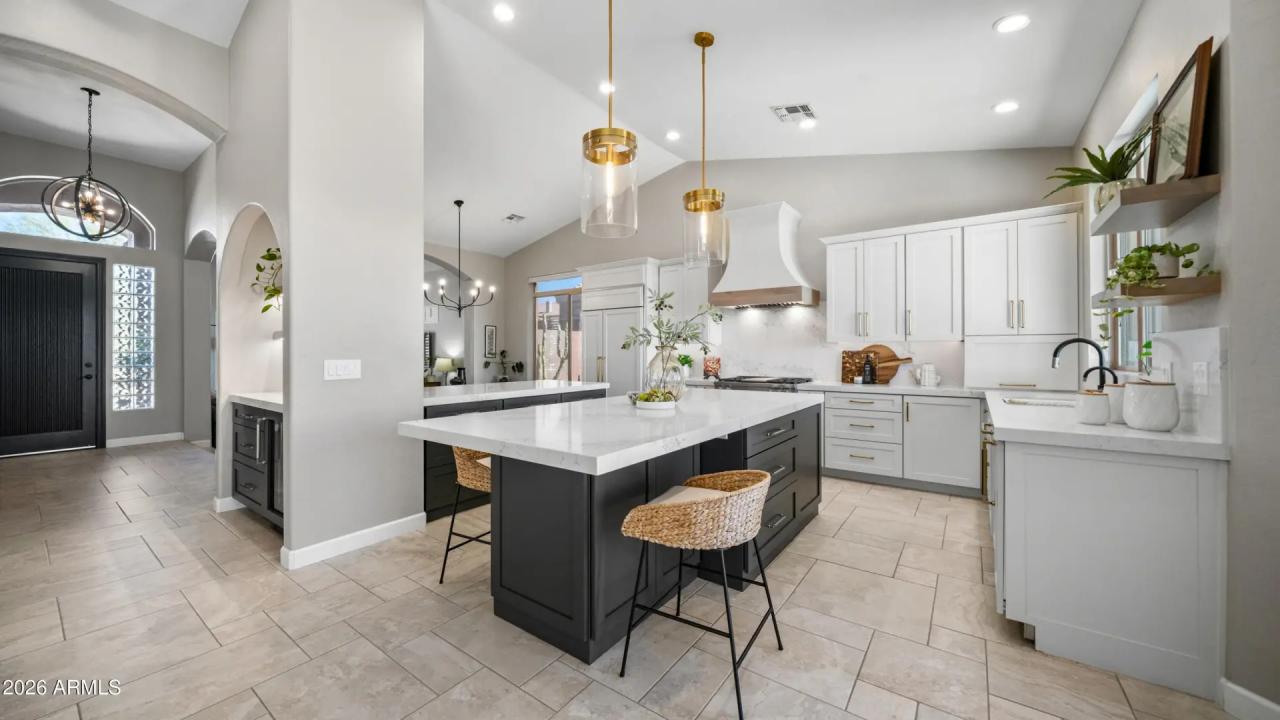 Real Estate Picture 21