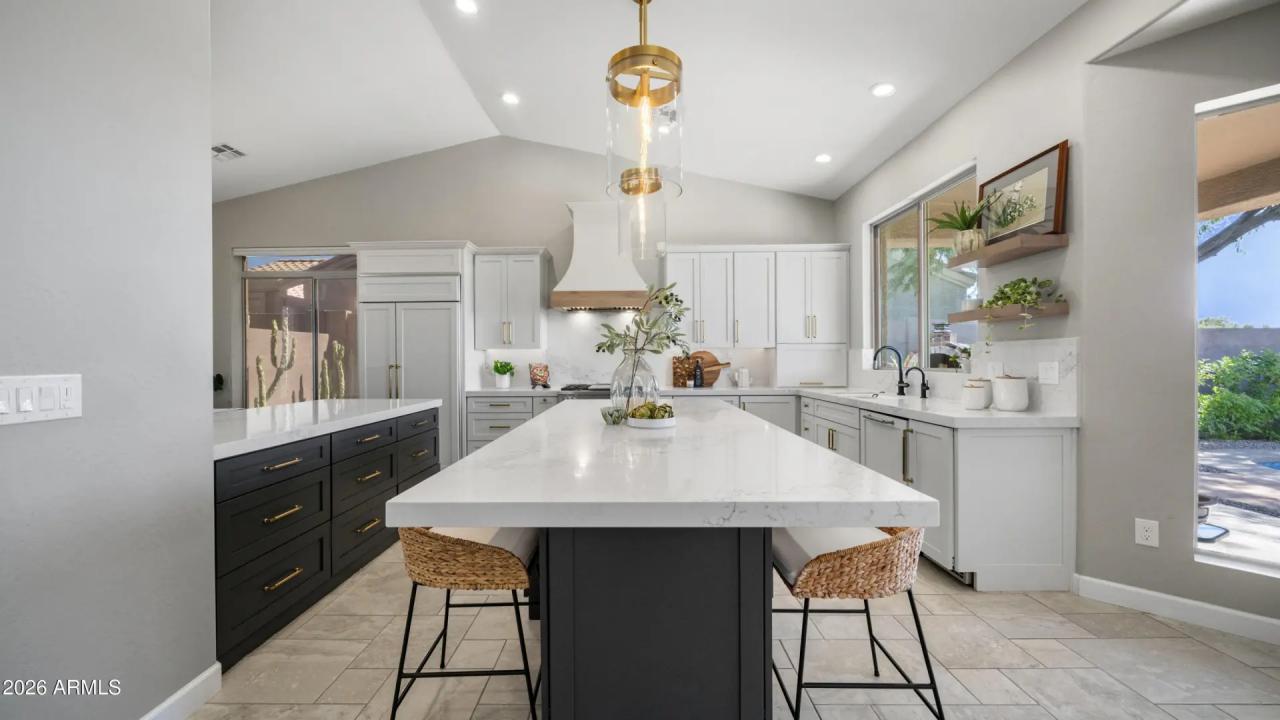 Real Estate Picture 20