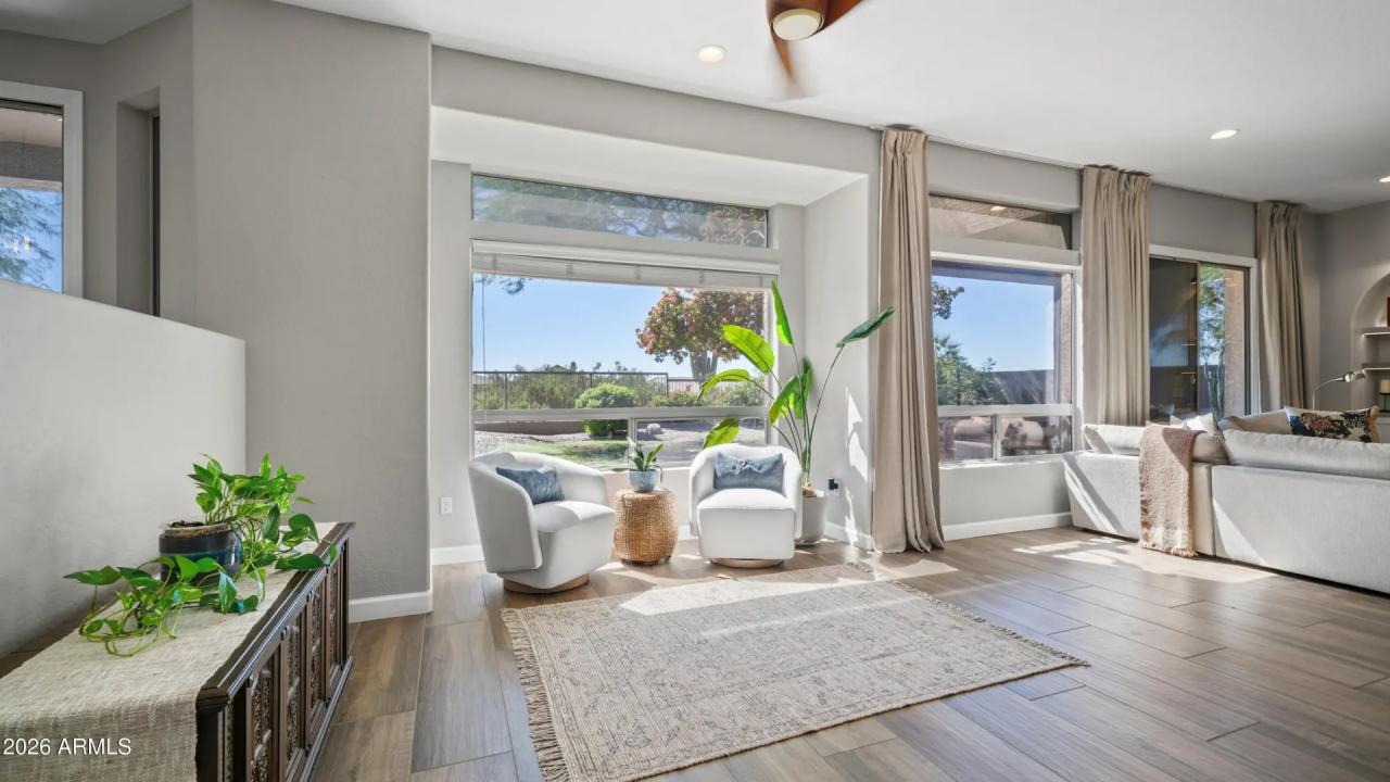 Real Estate Picture 23