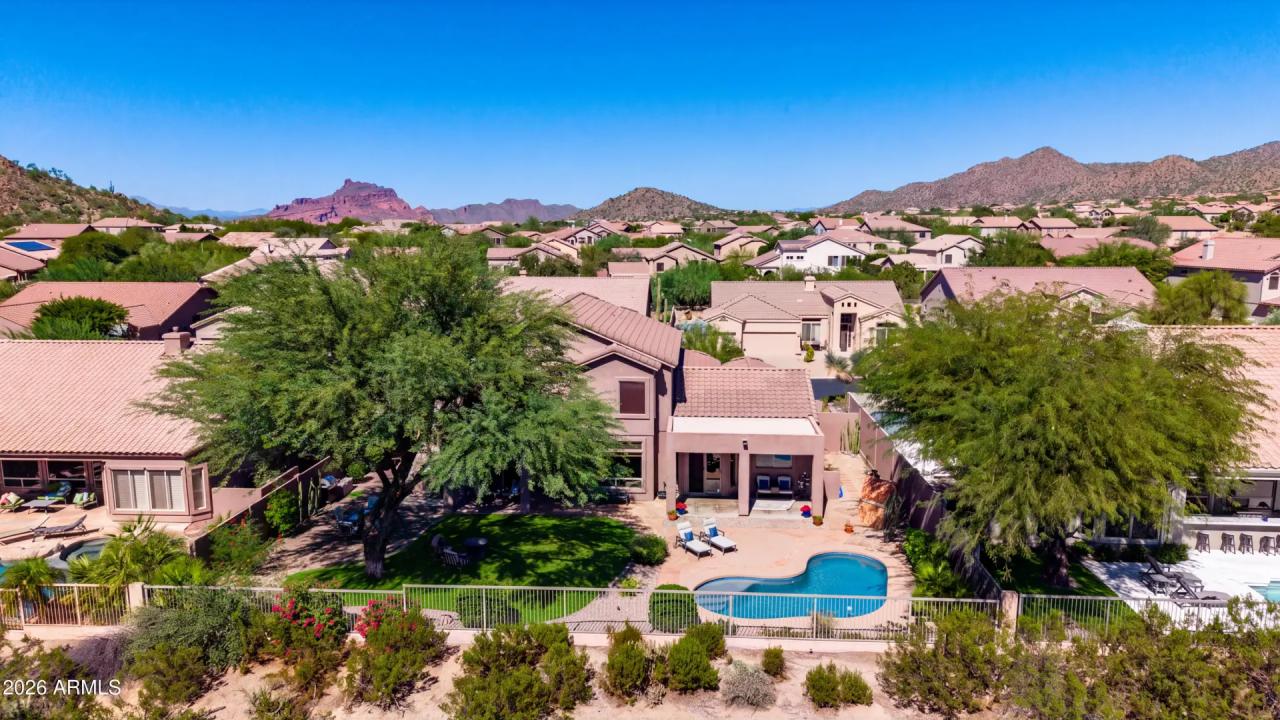 Real Estate Picture 70