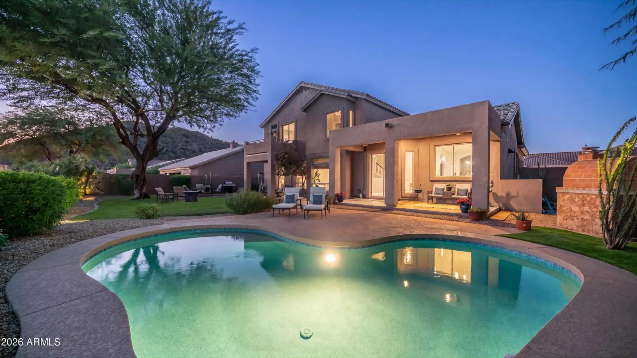Real Estate Picture 50