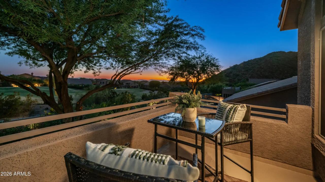Real Estate Picture 6
