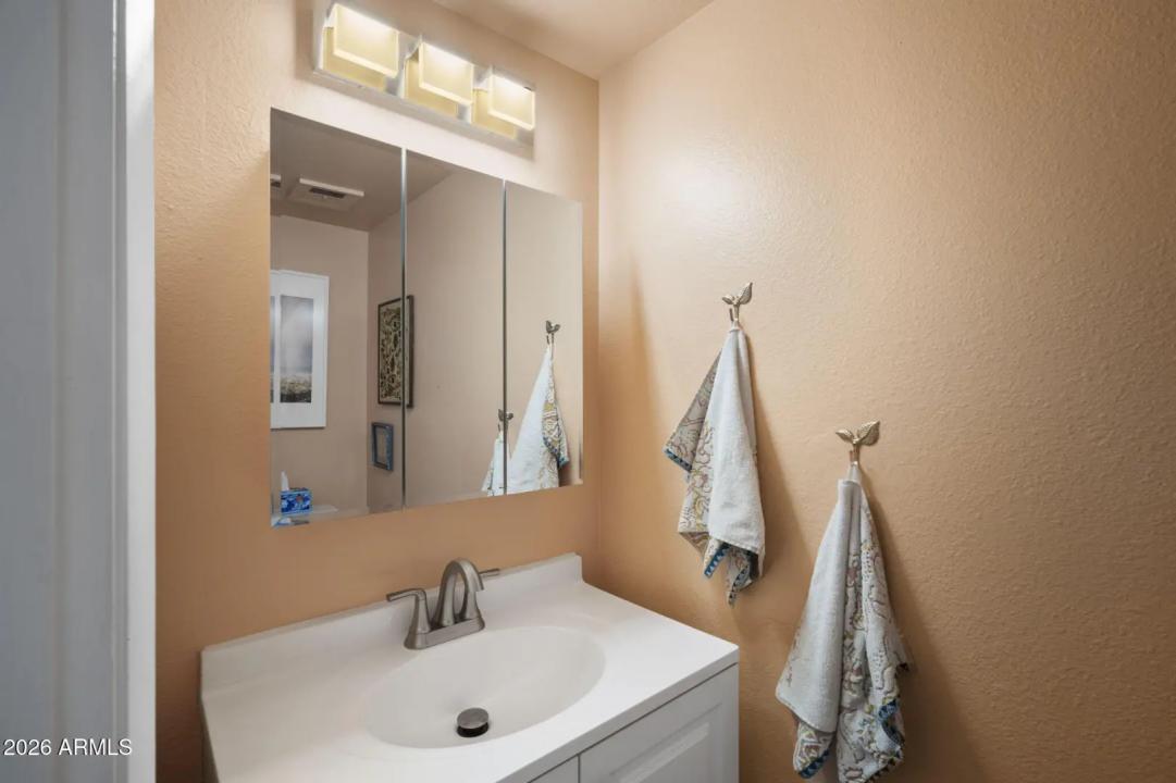 Real Estate Picture 10