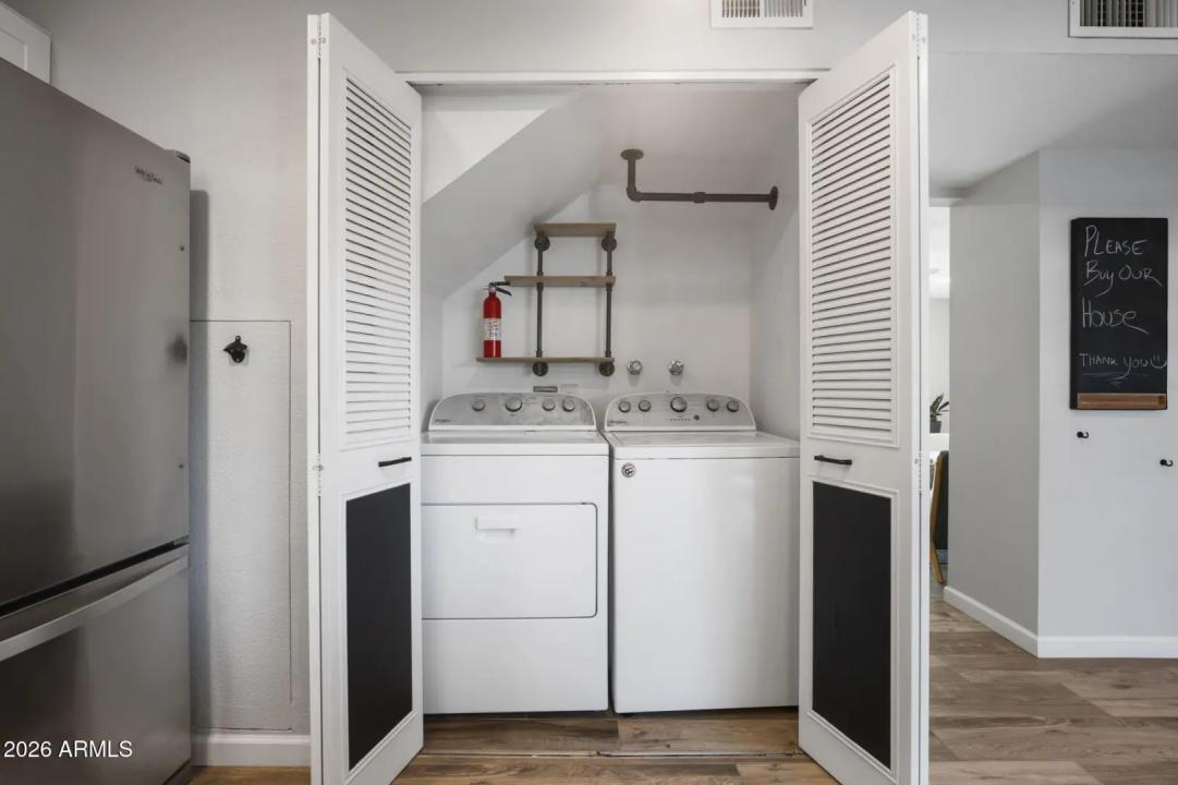 Real Estate Picture 22