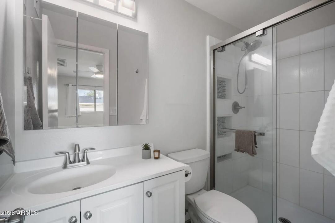 Real Estate Picture 26