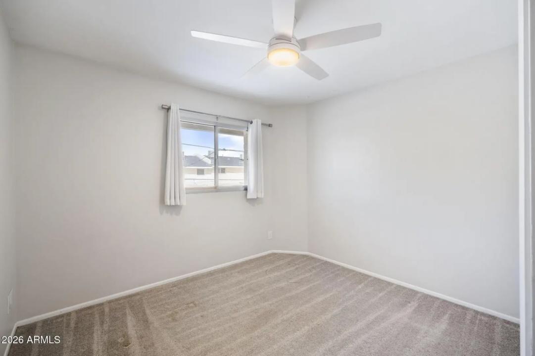 Real Estate Picture 27