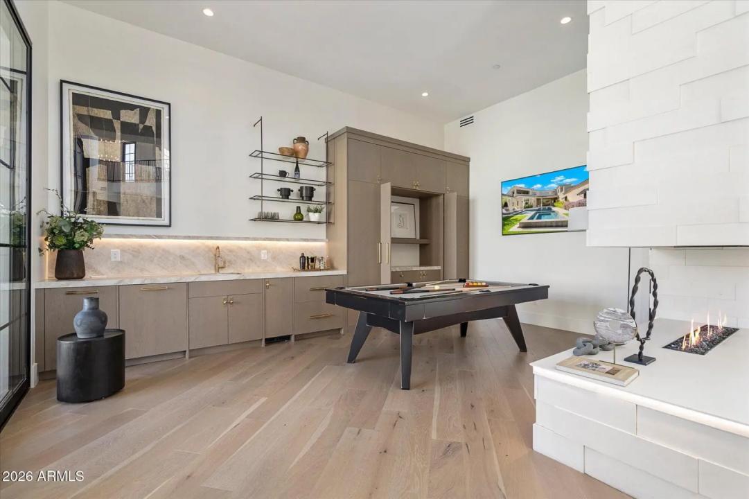 Real Estate Picture 20
