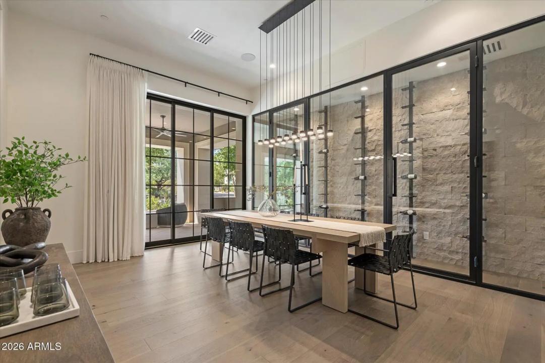 Real Estate Picture 23