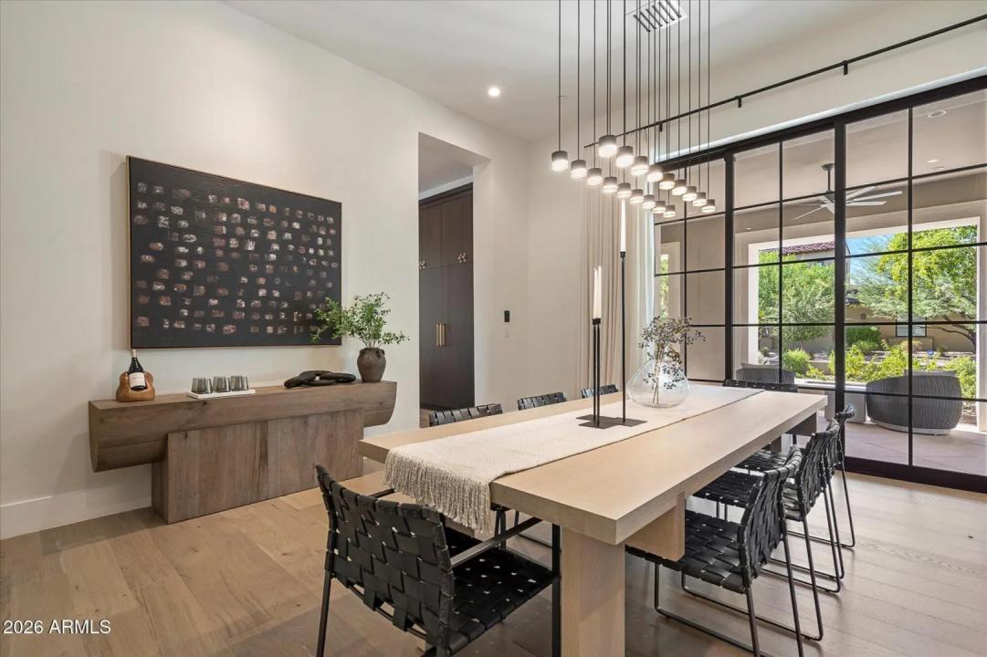 Real Estate Picture 24