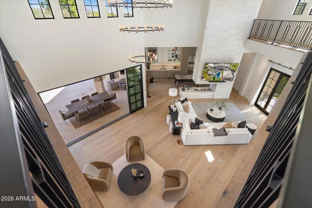 Real Estate Picture 32