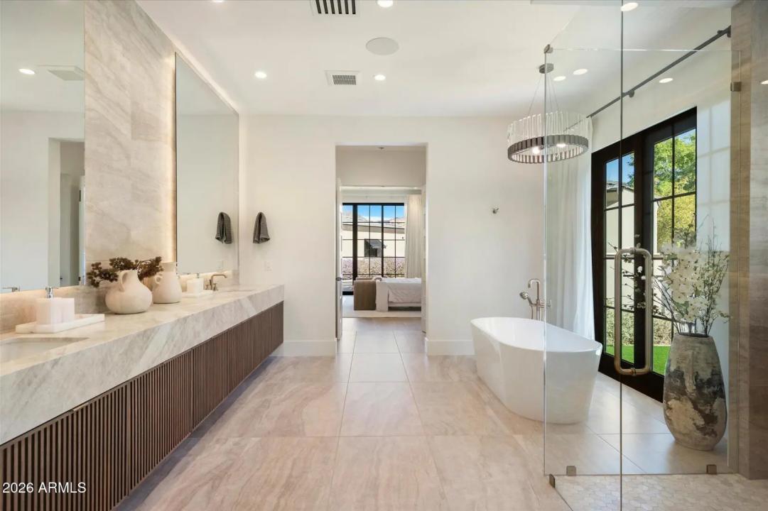Real Estate Picture 41