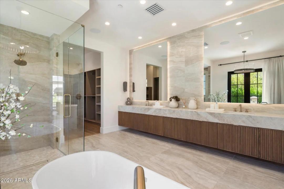 Real Estate Picture 44