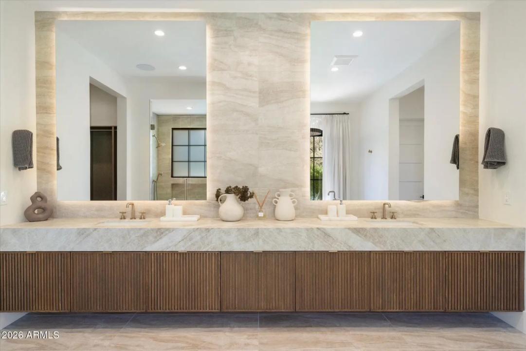 Real Estate Picture 45