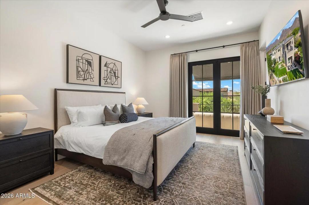 Real Estate Picture 50