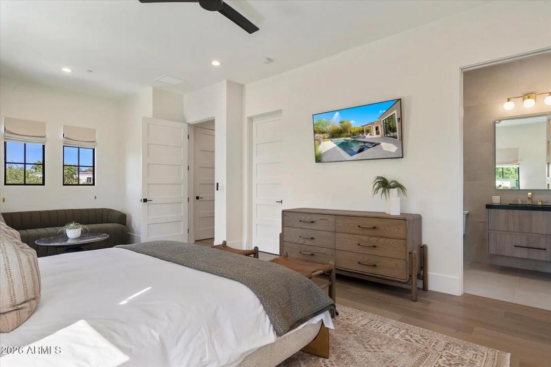 Real Estate Picture 52
