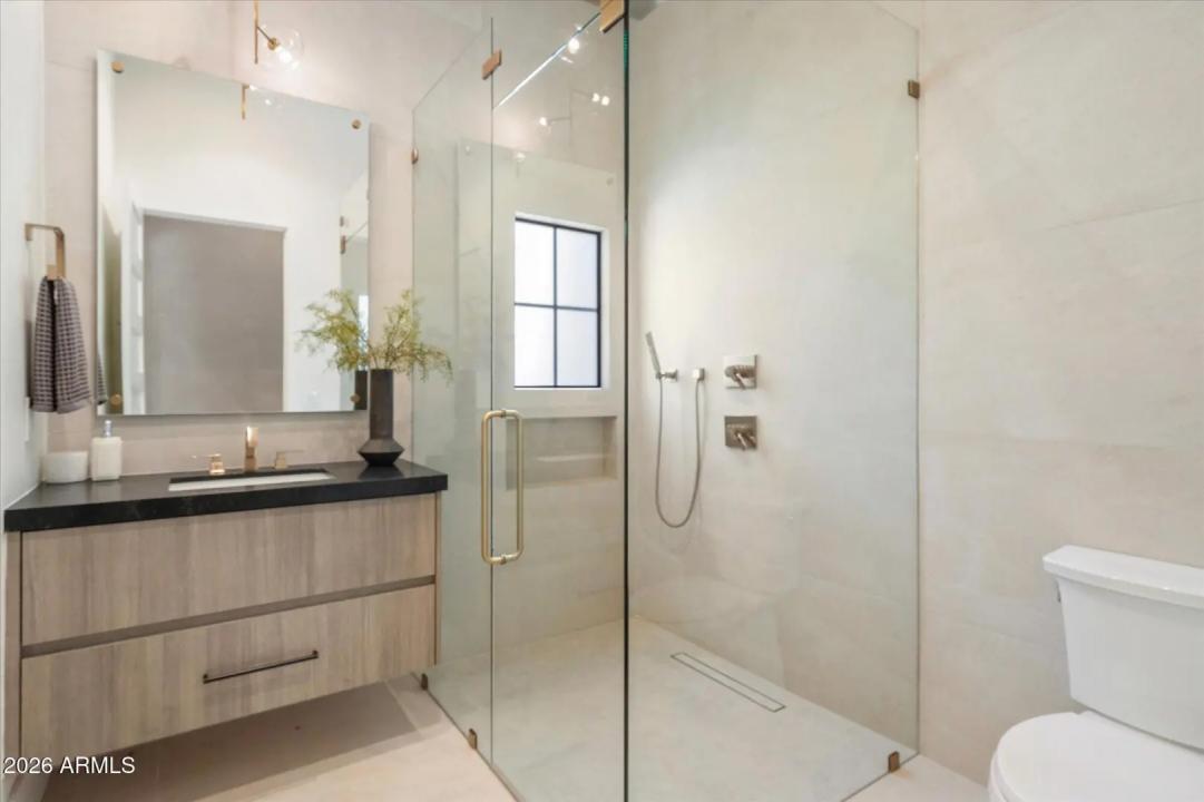 Real Estate Picture 56