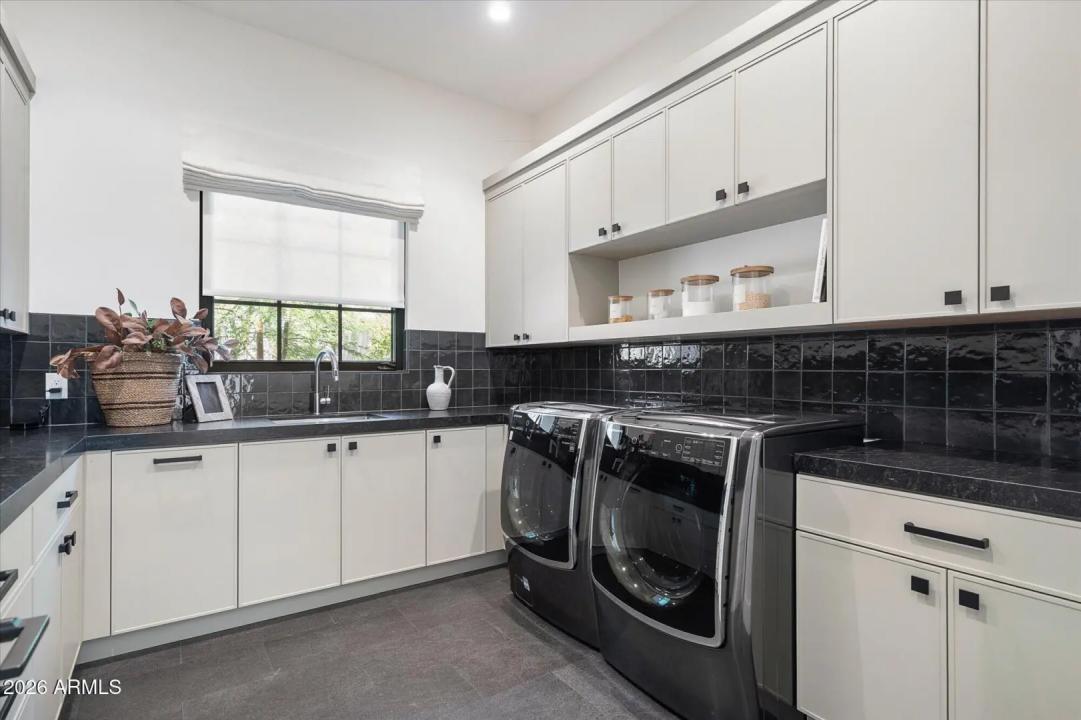Real Estate Picture 62