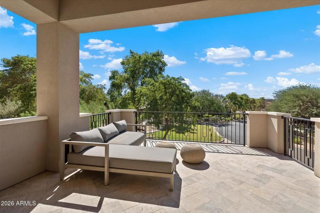 Real Estate Picture 64