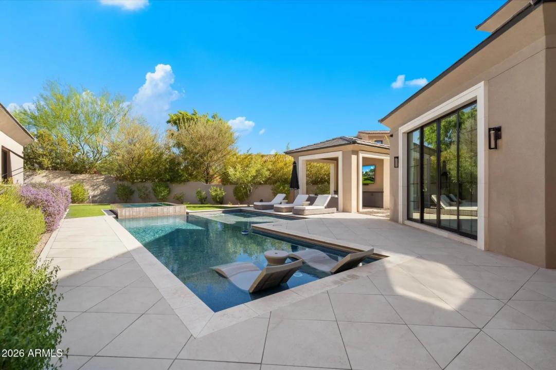 Real Estate Picture 77