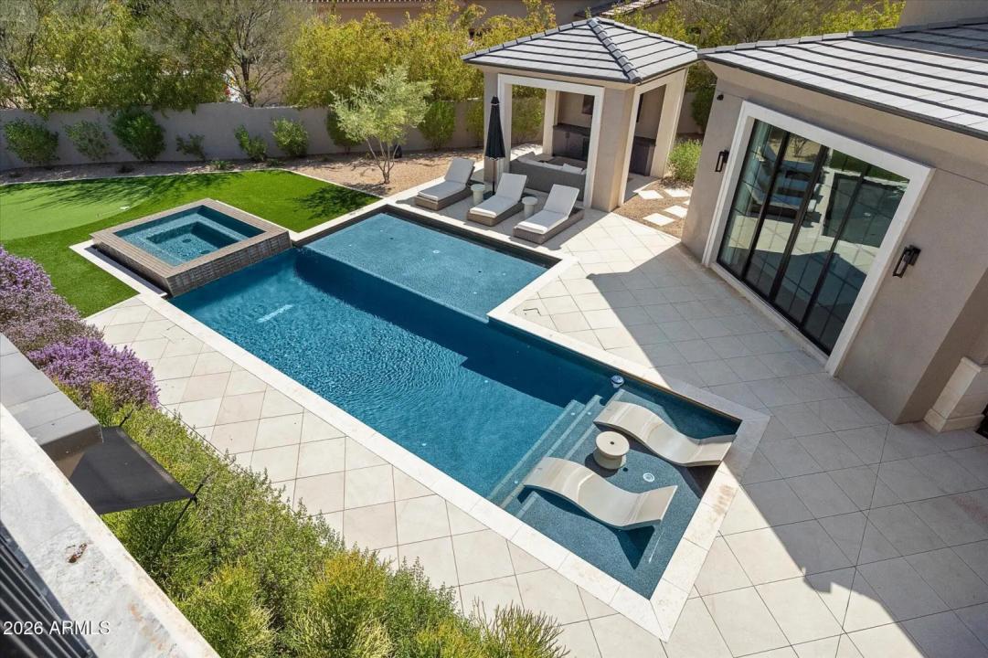 Real Estate Picture 86