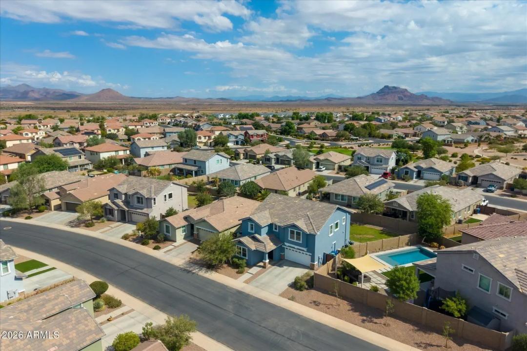 Real Estate Picture 60