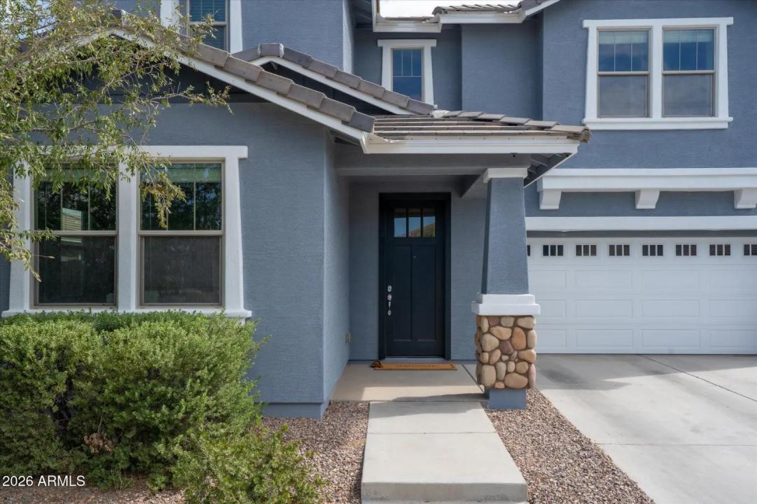 Real Estate Picture 6