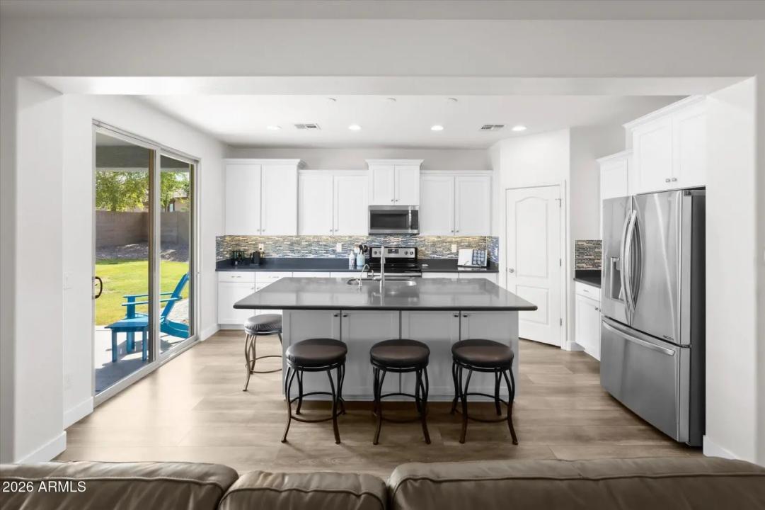 Real Estate Picture 16