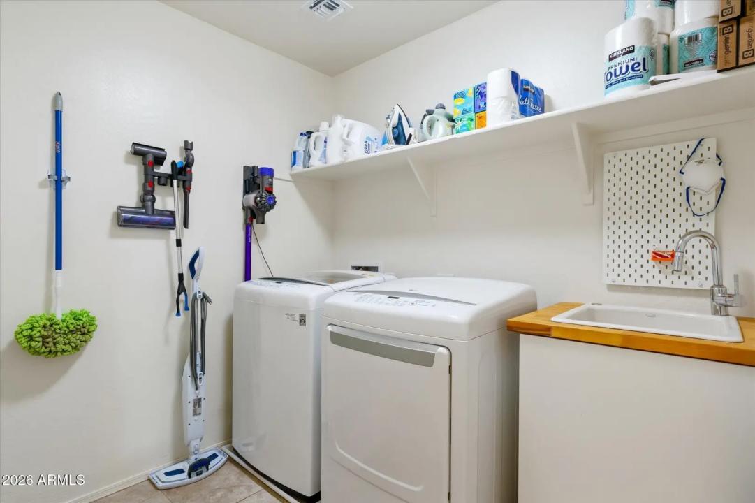 Real Estate Picture 38