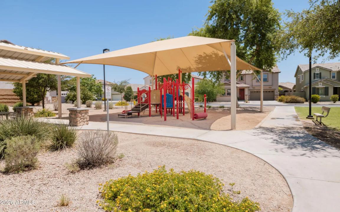 Real Estate Picture 58