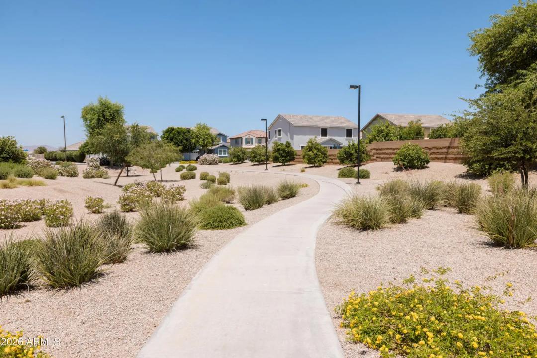 Real Estate Picture 59