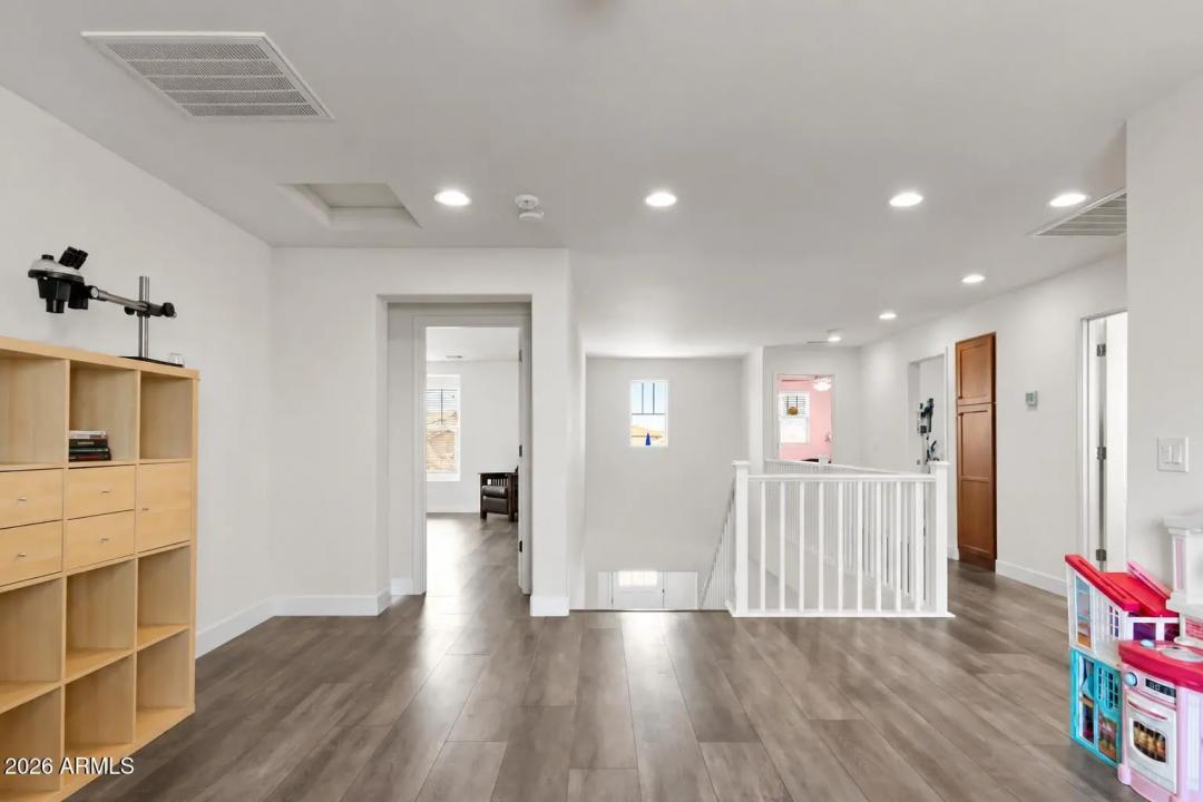 Real Estate Picture 29