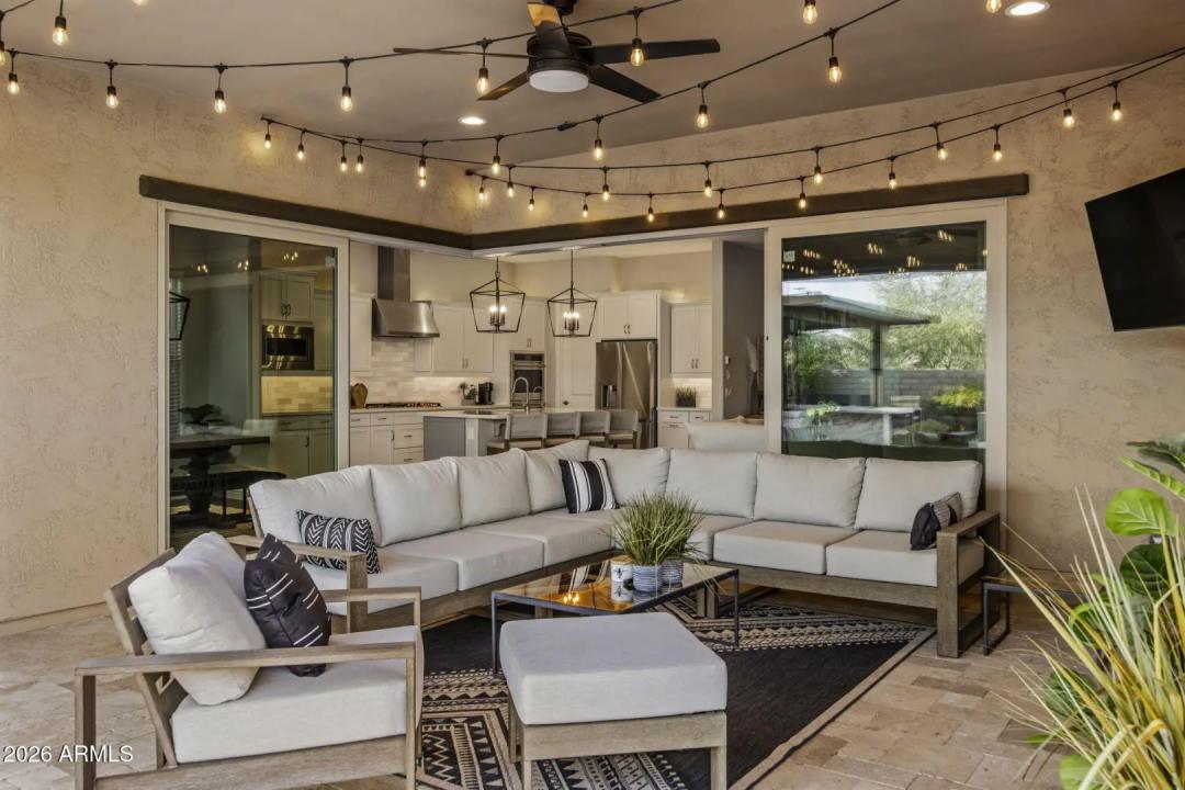 Real Estate Picture 5