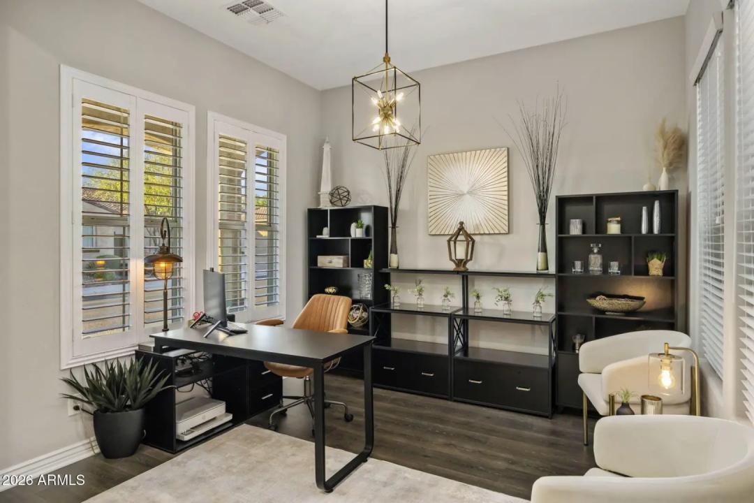 Real Estate Picture 25