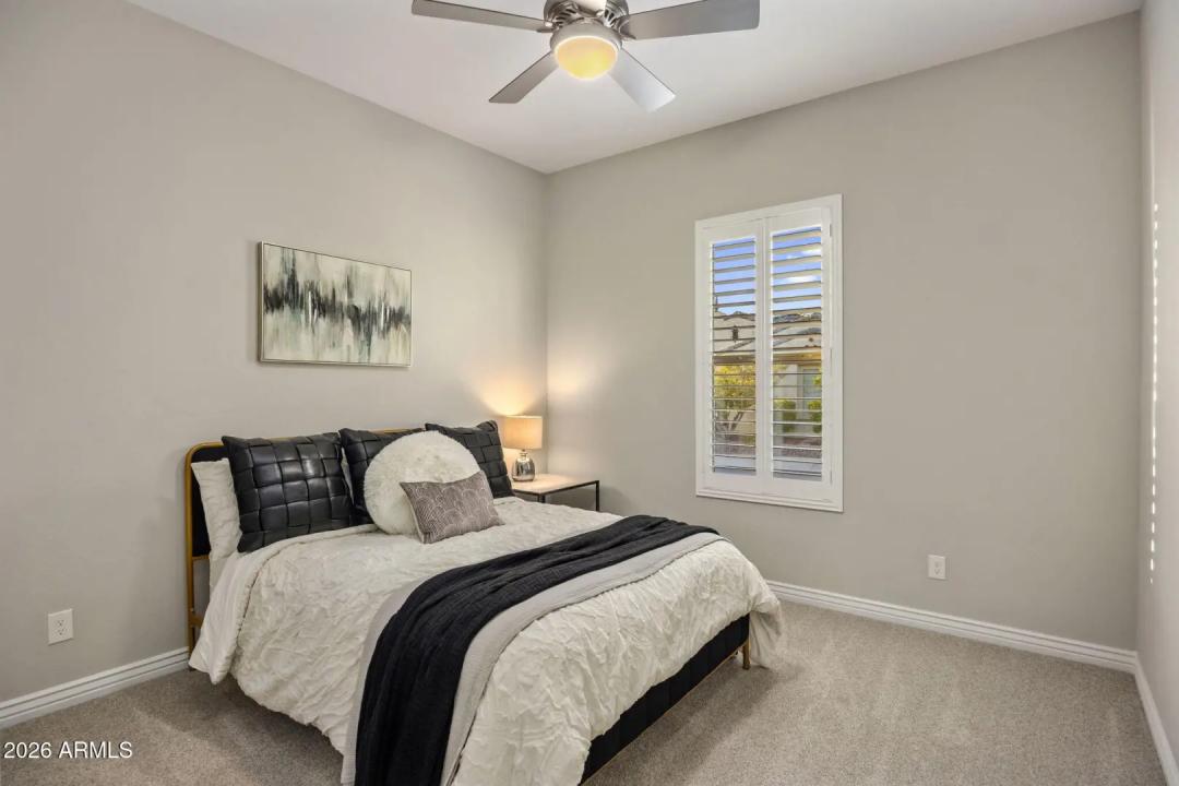 Real Estate Picture 32