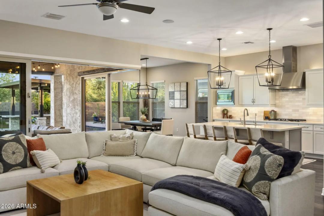 Real Estate Picture 17